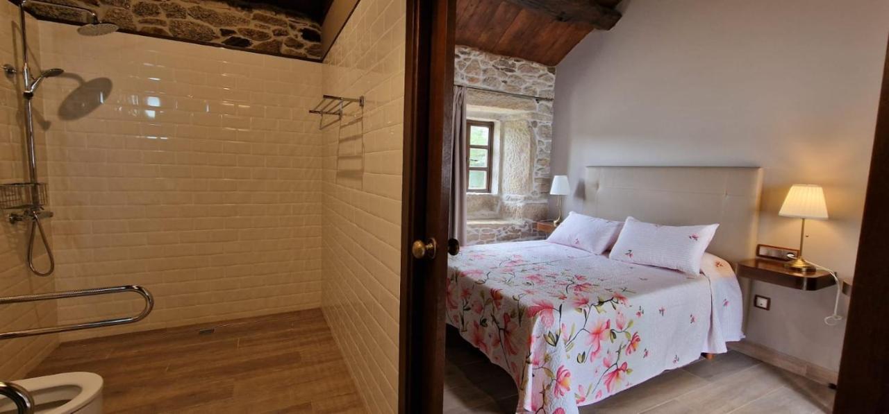 Habitaciones La Cuevona De Guitiriz Lugo Exteriör bild